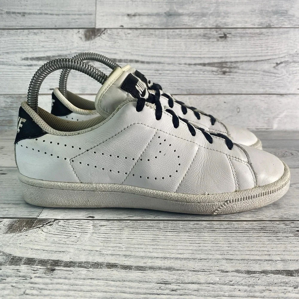 Nike Sneakers Kids 4.5Y White Leather Classic Casual Tennis Shoes 834123-101